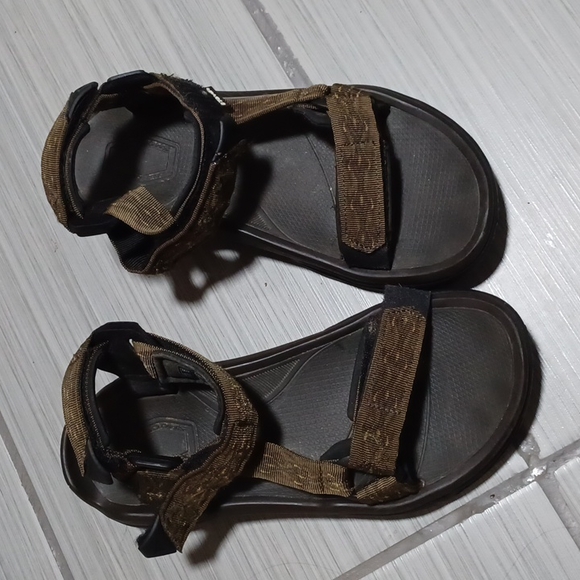 Texas man sandals
